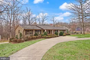 3801 Russell Rd, Woodbridge, VA 22192 - Photo 1