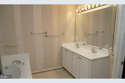 1469 Fawn Hollow Lane, Woodbridge, VA 22191 - Photo 9