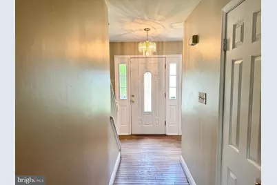 15407 Skyline Drive, Dumfries, VA 22025 - Photo 9