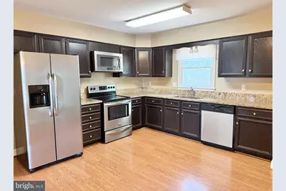 15407 Skyline Drive, Dumfries, VA 22025 - Photo 5