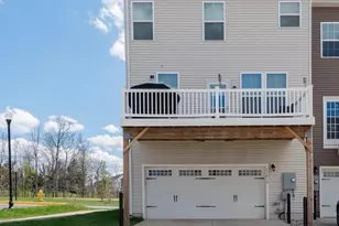 11416 Willow Green Cir, Manassas, VA 20109 - Photo 3