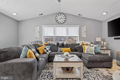 3716 Tavern Way, Triangle, VA 22172 - Photo 15