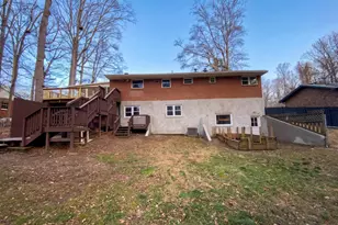 18320 Candice Dr, Triangle, VA 22172 - Photo 5