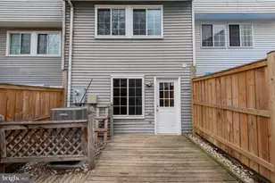 1656 Thenia Pl, Woodbridge, VA 22192 - Photo 23