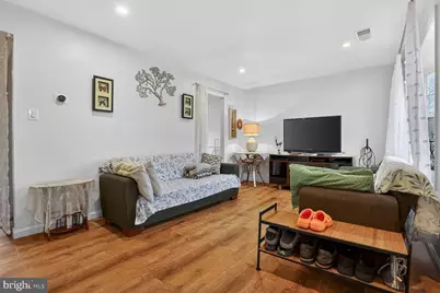 12306 Woodlawn Court, Woodbridge, VA 22192 - Photo 7