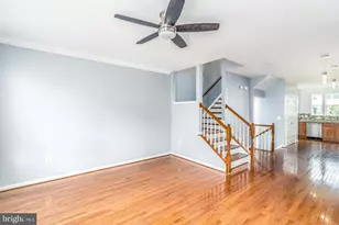 8206 Heritage Crossing Ct, Manassas, VA 20109 - Photo 5