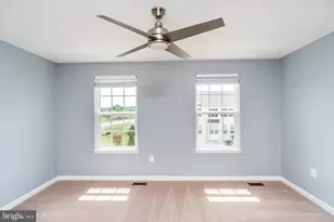 8206 Heritage Crossing Ct, Manassas, VA 20109 - Photo 25