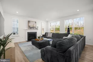 3608 Plumage Ct, Woodbridge, VA 22193 - Photo 19