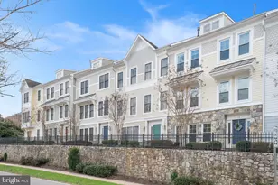 92 Washington St, Occoquan, VA 22125 - Photo 3