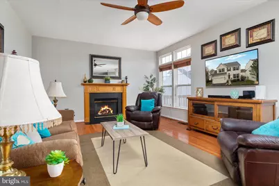 8107 Landfall Court, Gainesville, VA 20155 - Photo 9