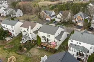 8107 Landfall Ct, Gainesville, VA 20155 - Photo 57