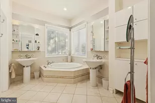 8268 Roxborough Loop, Gainesville, VA 20155 - Photo 67