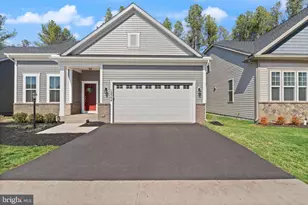 12504 Cavalier Frst Ct, Bristow, VA 20136 - Photo 7