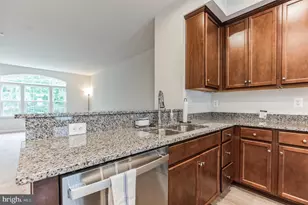 18315 Reaper Hill Unit Ct, Triangle, VA 22172 - Photo 15