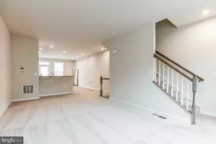 18315 Reaper Hill Unit Ct, Triangle, VA 22172 - Photo 7