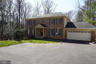 6195 River Forest Dr, Manassas, VA 20112 - Photo 1
