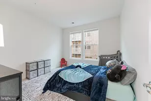 6908 Kona Dr, Gainesville, VA 20155 - Photo 23