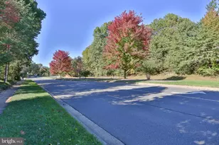 5111 Lands End Ct, Dumfries, VA 22025 - Photo 39