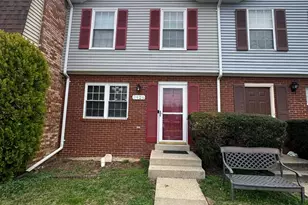 3429 Castle Hill Dr, Woodbridge, VA 22193 - Photo 1