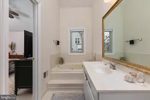 124 E Colonial Dr, Occoquan, VA 22125 - Photo 19