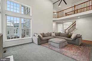 19201 Buna St, Triangle, VA 22172 - Photo 3