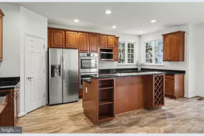 19201 Buna Street, Triangle, VA 22172 - Photo 23