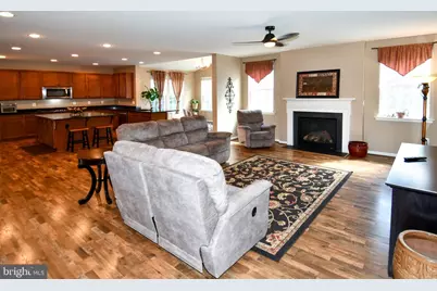 16323 Boatswain Circle, Woodbridge, VA 22191 - Photo 9