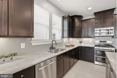 16956 Takeaway Lane, Dumfries, VA 22026 - Photo 9