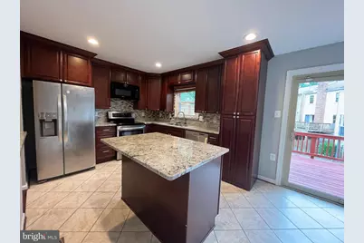 11353 Cromwell Court, Woodbridge, VA 22192 - Photo 9