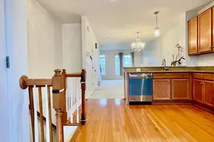 15706 John Diskin Cir, Woodbridge, VA 22191 - Photo 7