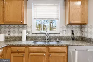 15791 Beau Ridge Dr, Woodbridge, VA 22193 - Photo 19