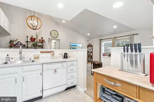 7876 Waverley Mill Ct, Gainesville, VA 20155 - Photo 7