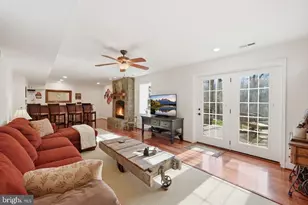 8151 Cancun Ct, Gainesville, VA 20155 - Photo 47