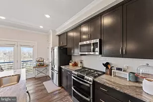 1330 Rail Stop Dr, Woodbridge, VA 22191 - Photo 11