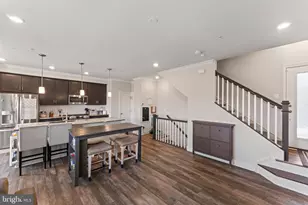 1330 Rail Stop Dr, Woodbridge, VA 22191 - Photo 9