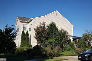 5725 Caribbean Ct, Haymarket, VA 20169 - Photo 5