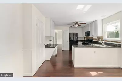 5568 Roundtree Drive, Woodbridge, VA 22193 - Photo 23