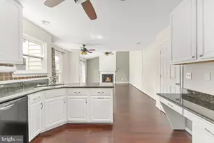 5568 Roundtree Dr, Woodbridge, VA 22193 - Photo 59