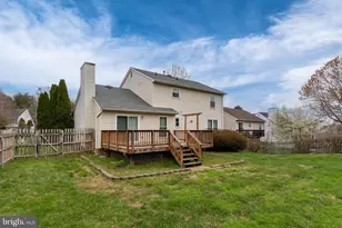 5568 Roundtree Dr, Woodbridge, VA 22193 - Photo 9