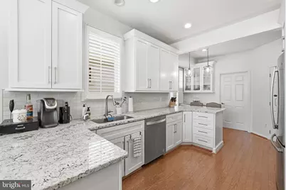 6828 Derby Run Way, Gainesville, VA 20155 - Photo 5