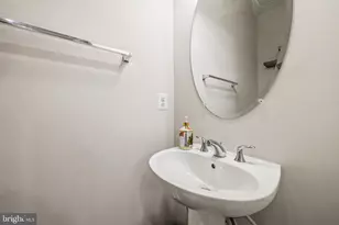 10572 Waterbury Woods Way, Manassas, VA 20112 - Photo 13