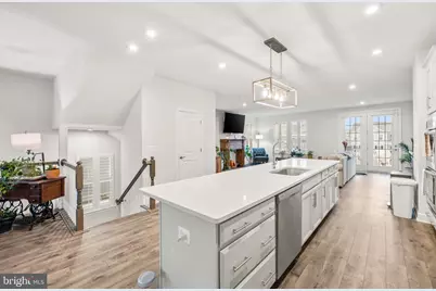 10572 Waterbury Woods Way, Manassas, VA 20112 - Photo 7