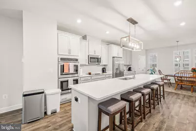 10572 Waterbury Woods Way, Manassas, VA 20112 - Photo 9