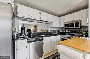 10119 Statesboro Ct, Manassas, VA 20109 - Photo 7