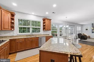 15566 Toddsbury Ln, Manassas, VA 20112 - Photo 15