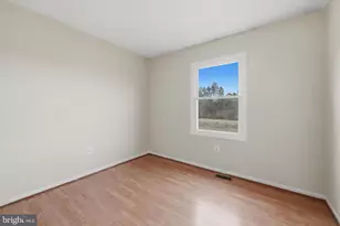 8230 Blue Ridge Ct, Manassas, VA 20109 - Photo 17