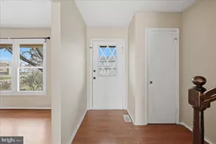 8230 Blue Ridge Ct, Manassas, VA 20109 - Photo 3