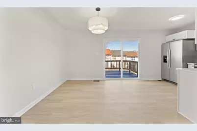 4612 Charlton Court, Woodbridge, VA 22193 - Photo 7