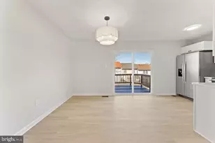 4612 Charlton Ct, Woodbridge, VA 22193 - Photo 7