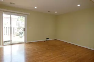 3495 Castle Hill Dr, Woodbridge, VA 22193 - Photo 7